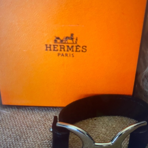 Hermès leather bracelet - Picture 3 of 13